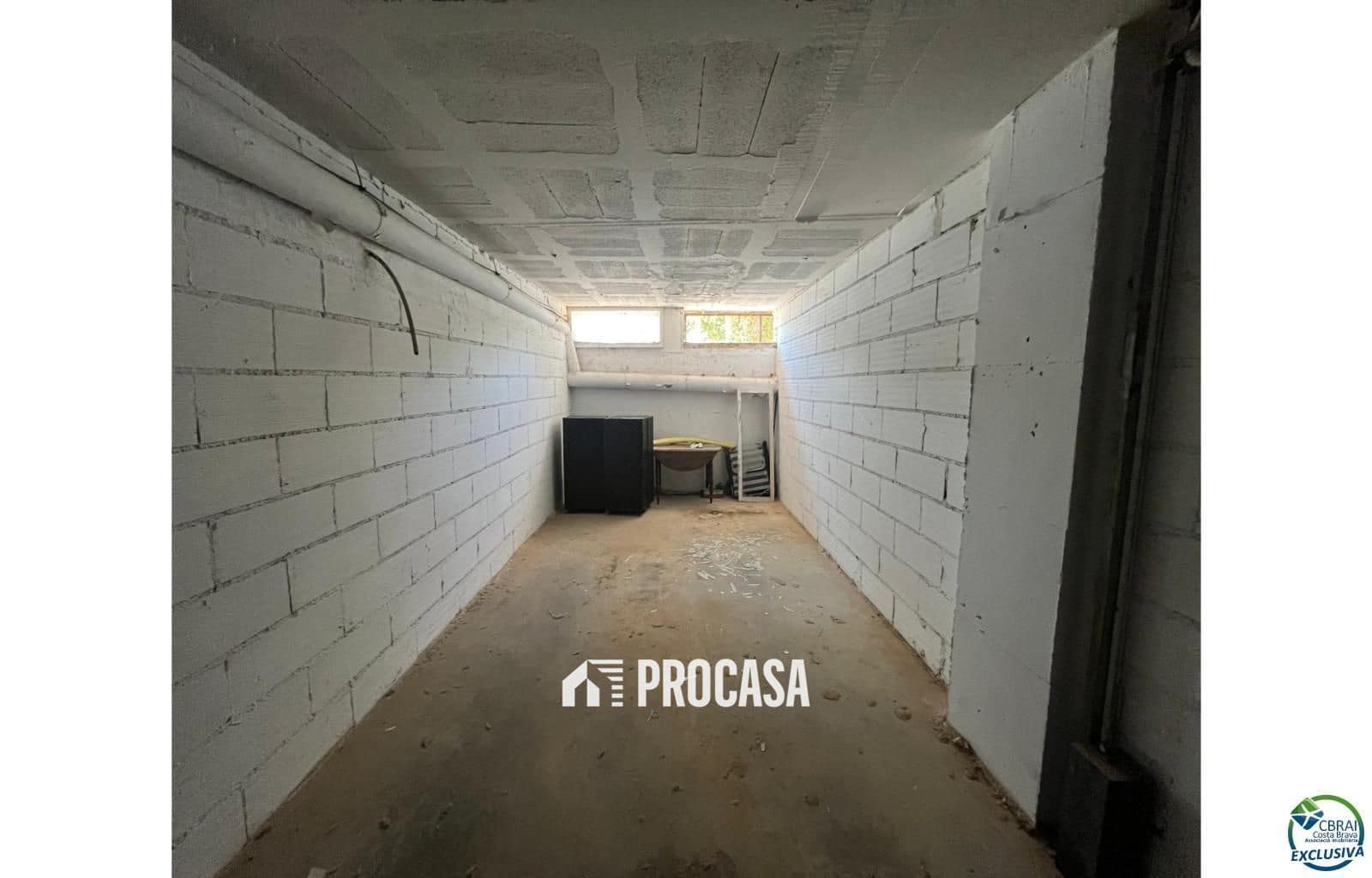 2 slaapkamer Flat te koop in Empuriabrava met garage - € 365.000 (Ref: 9072031)