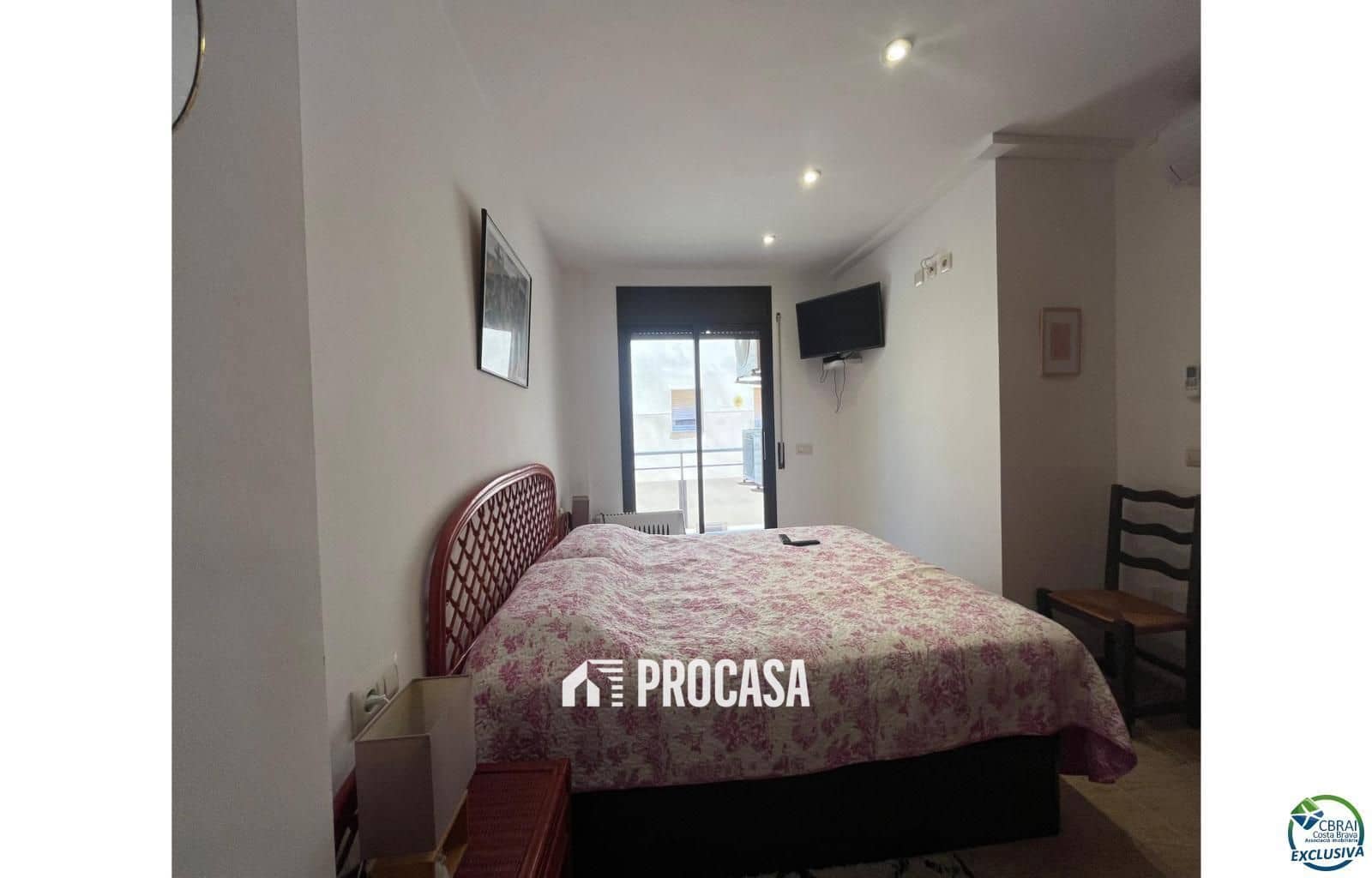 2 slaapkamer Flat te koop in Empuriabrava met garage - € 365.000 (Ref: 9072031)