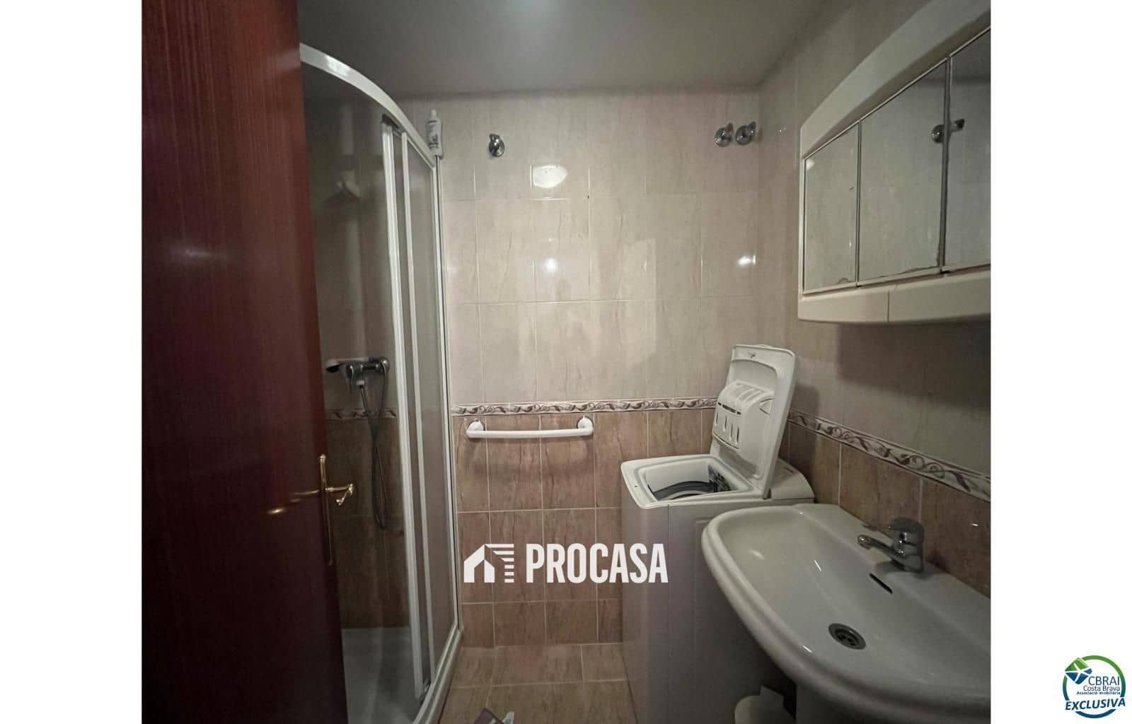 2 slaapkamer Flat te koop in Empuriabrava met garage - € 365.000 (Ref: 9072031)