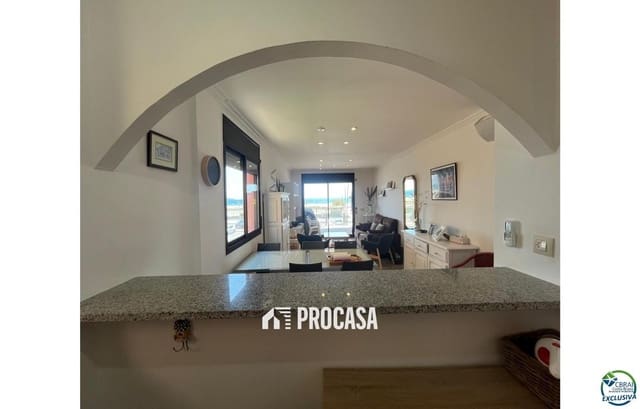 2 slaapkamer Flat te koop in Empuriabrava, Castelló d'Empúries met garage - € 365.000 (Ref: 9072031)