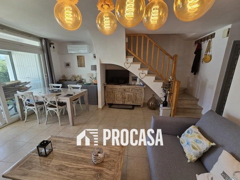 3 sypialnia Willa na sprzedaż w Empuriabrava z garażem - 495 000 € (Ref: 9074021)