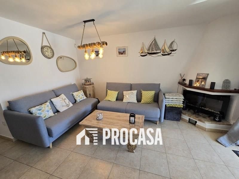 3 sypialnia Willa na sprzedaż w Empuriabrava z garażem - 495 000 € (Ref: 9074021)