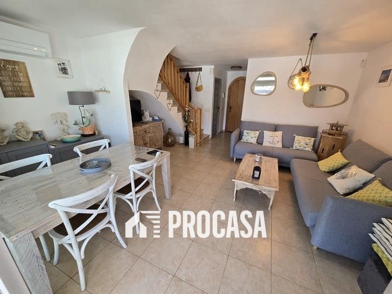 3 sypialnia Willa na sprzedaż w Empuriabrava z garażem - 495 000 € (Ref: 9074021)