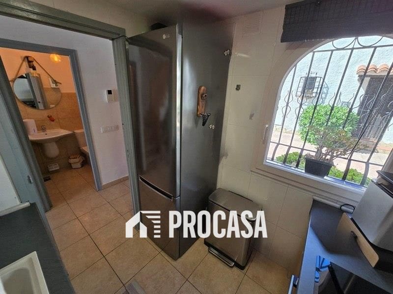 3 sypialnia Willa na sprzedaż w Empuriabrava z garażem - 495 000 € (Ref: 9074021)