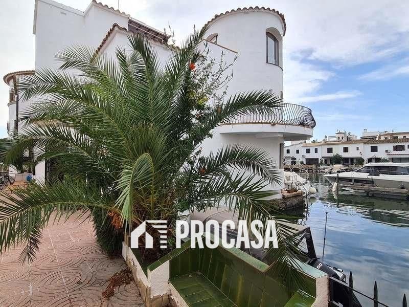 3 sypialnia Willa na sprzedaż w Empuriabrava z garażem - 495 000 € (Ref: 9074021)