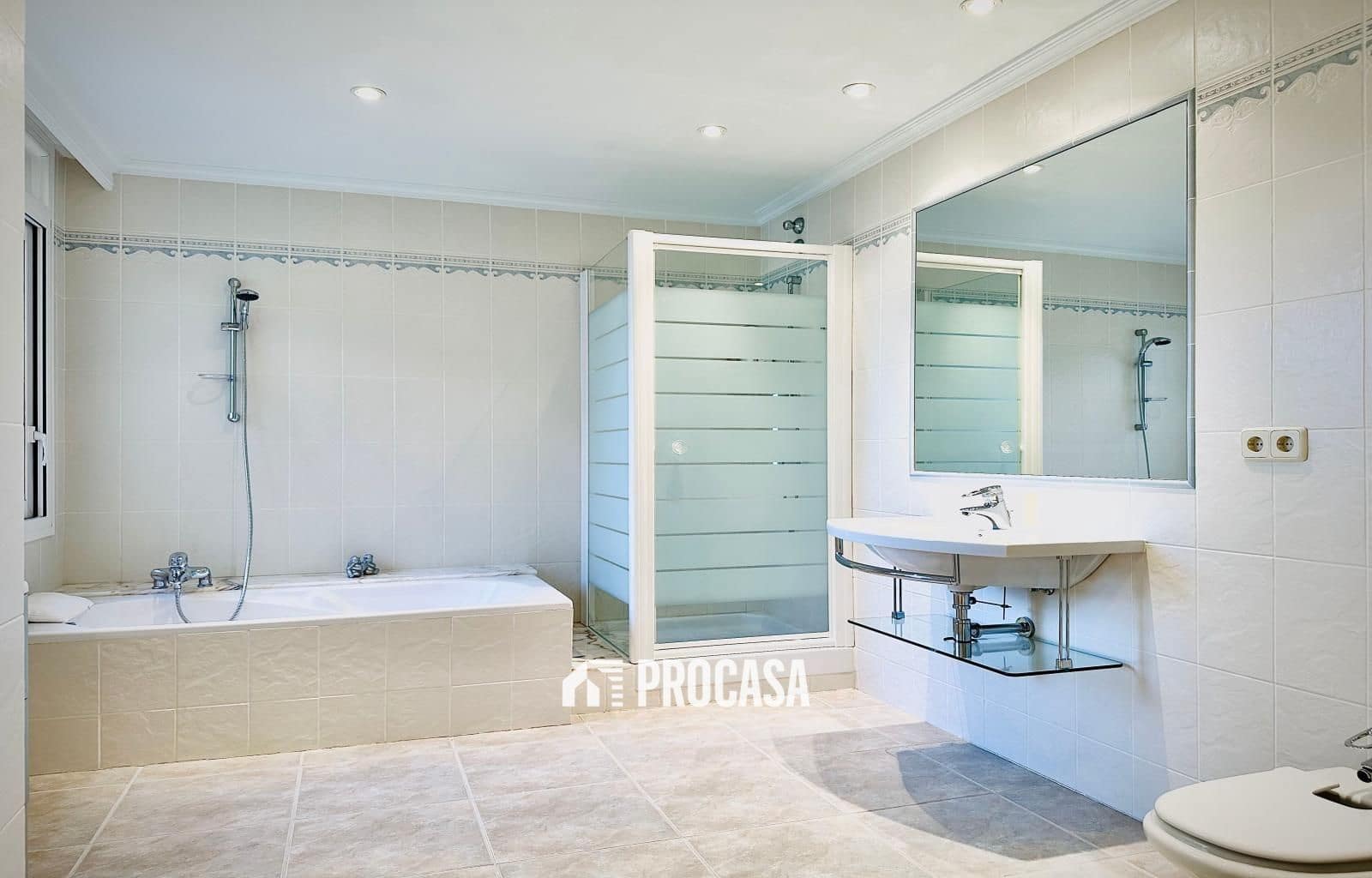 3 soveværelse Villa til salg i Roses med swimmingpool garage - € 1.357.000 (Ref: 9075495)