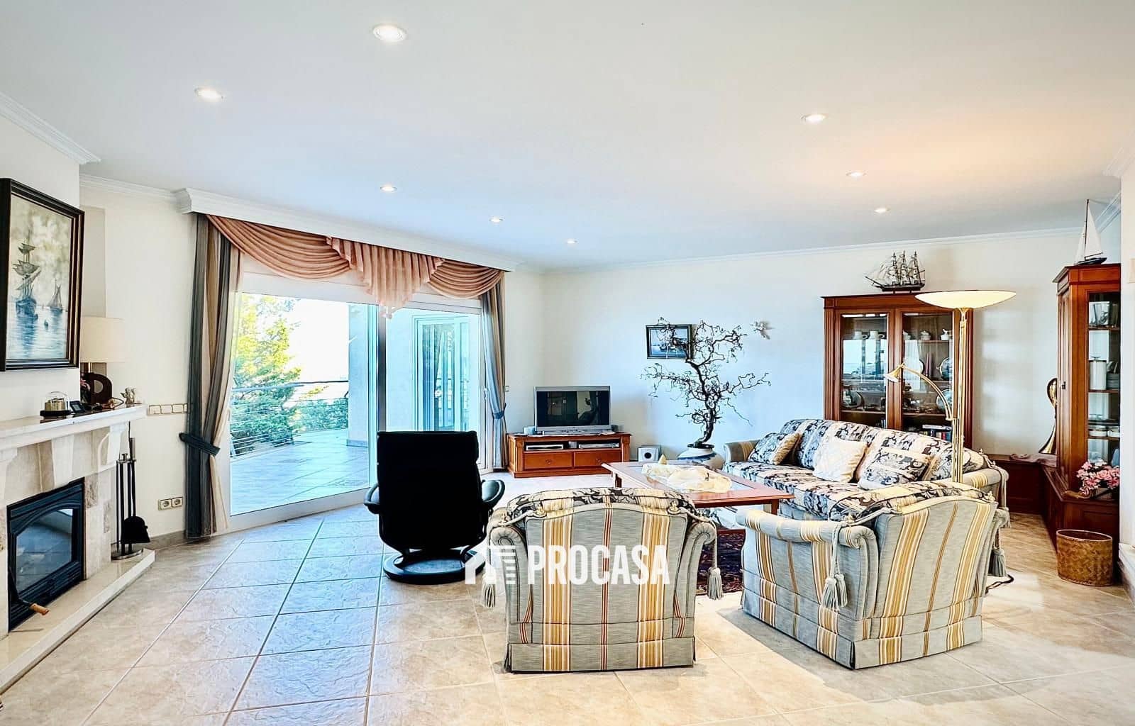 3 soveværelse Villa til salg i Roses med swimmingpool garage - € 1.357.000 (Ref: 9075495)