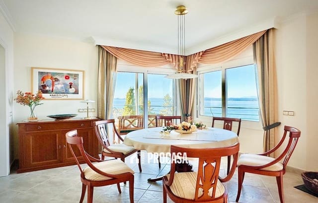 3 makuuhuone Huvila myytävänä paikassa Roses mukana uima-altaan 
autotalli - 1 357 000 € (Ref: 9075495)