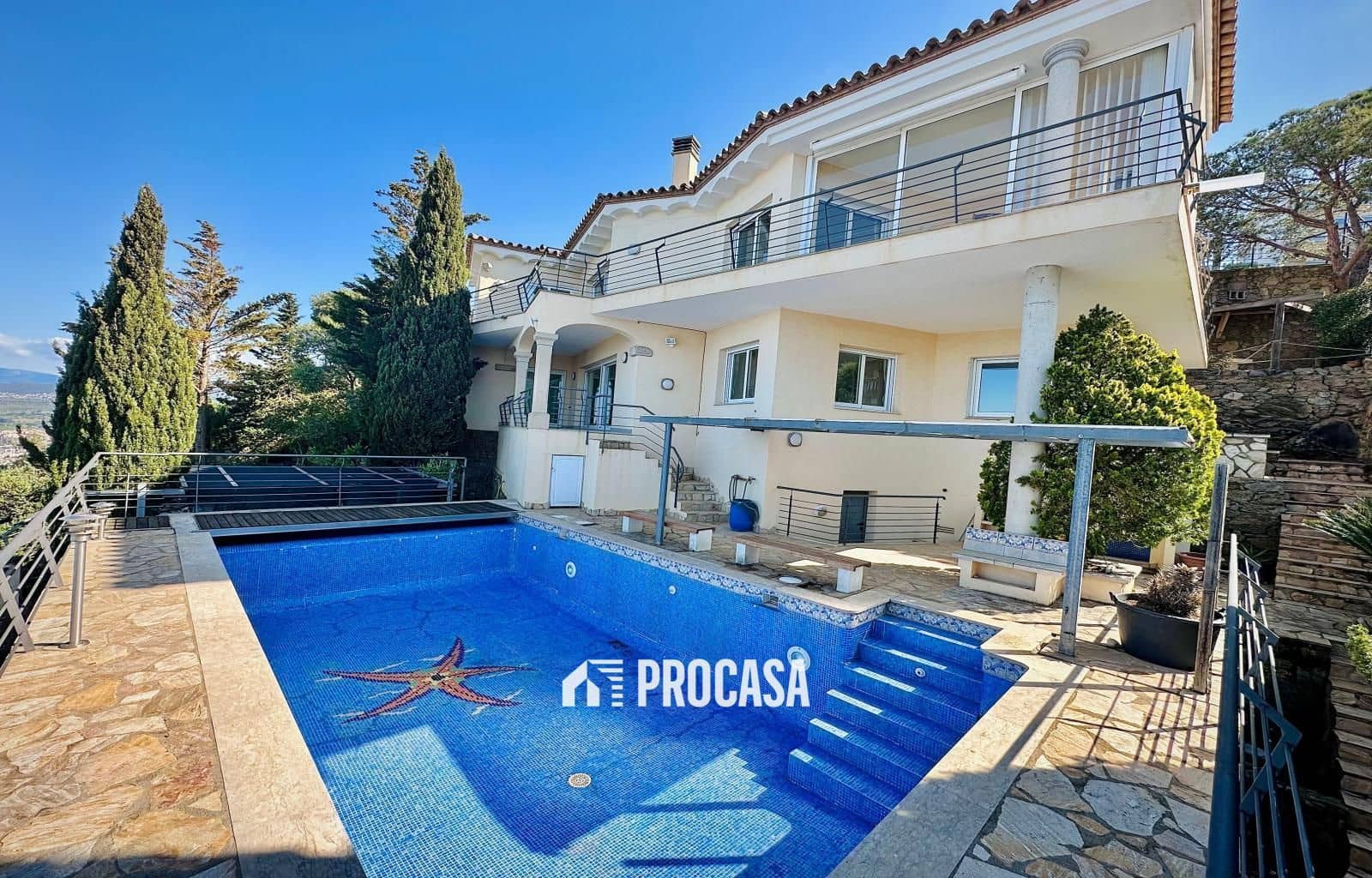 3 soveværelse Villa til salg i Roses med swimmingpool garage - € 1.357.000 (Ref: 9075495)