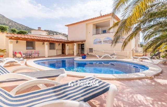 5 soverom Villa til salgs i El Mas Fumats, Roses med svømmebasseng garasje - € 749 000 (Ref: 9096998)