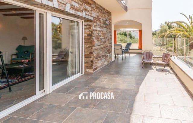 5 soverom Villa til salgs i El Mas Fumats, Roses med svømmebasseng garasje - € 749 000 (Ref: 9096998)