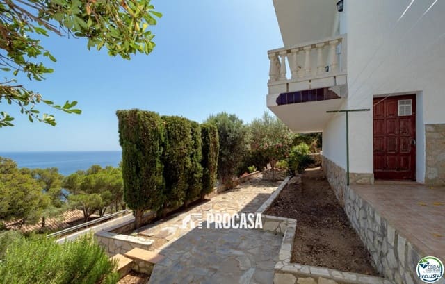 3 bedroom Villa for sale in El Port de la Selva with garage - € 650,000 (Ref: 9097323)