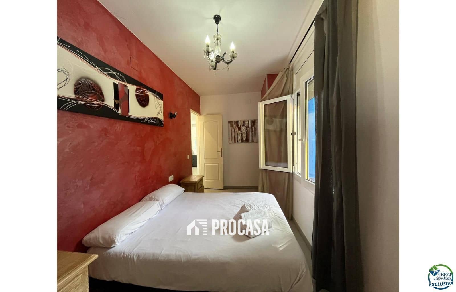 Chalet de 4 habitaciones en Empuriabrava en venta con piscina garaje - 549.000 € (Ref: 9101283)