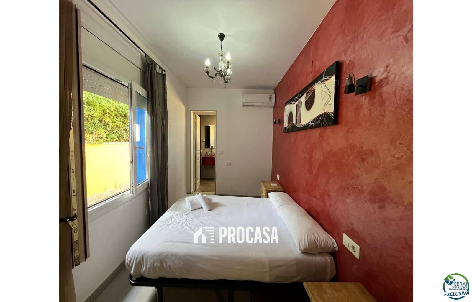 Chalet de 4 habitaciones en Empuriabrava en venta con piscina garaje - 549.000 € (Ref: 9101283)