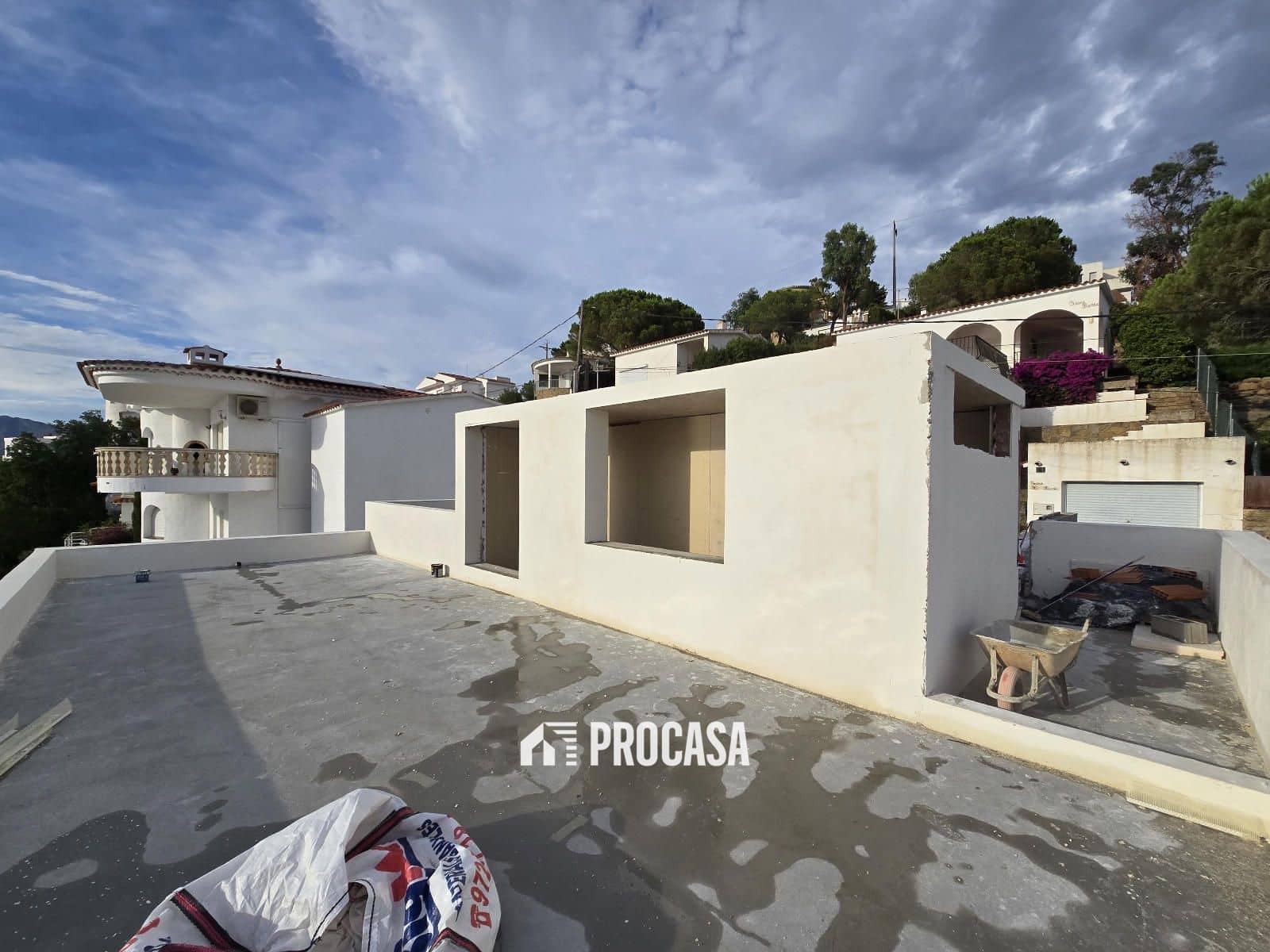 Willa na sprzedaż w Roses z basenem garażem - 1 590 000 € (Ref: 9101285)