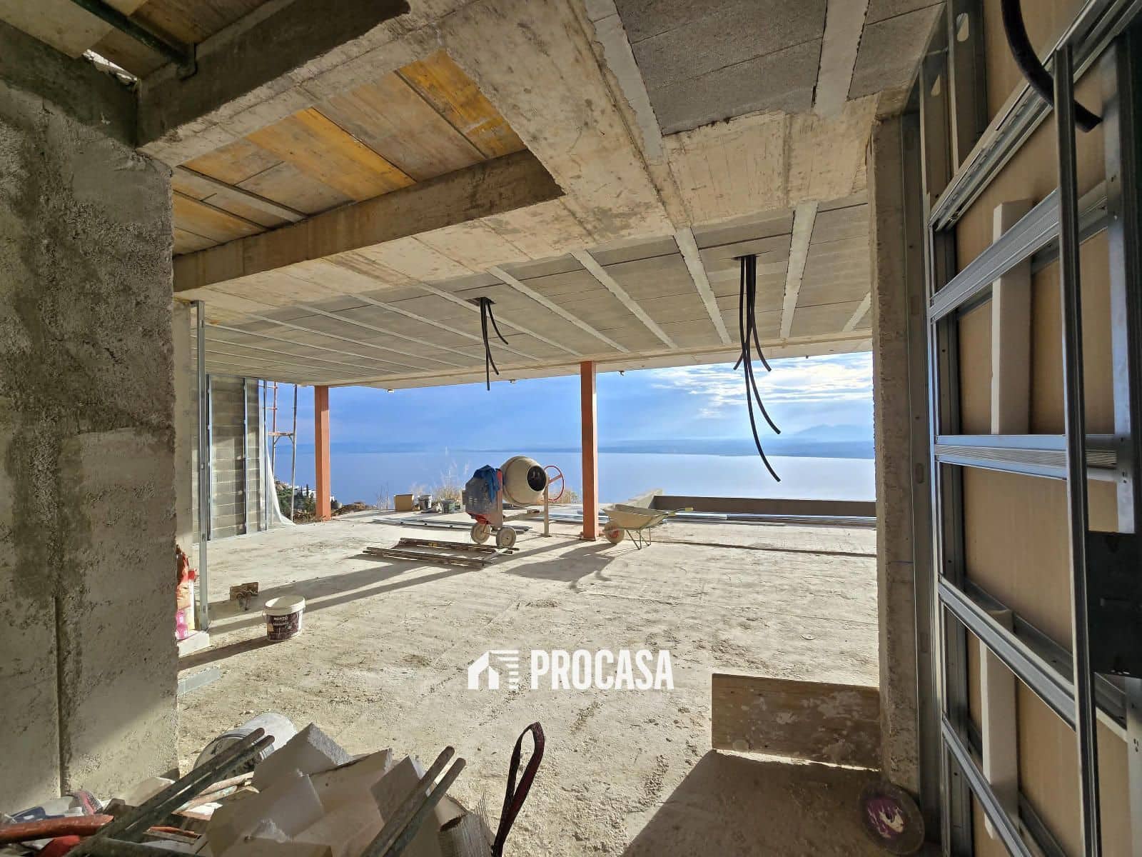 Willa na sprzedaż w Roses z basenem garażem - 1 590 000 € (Ref: 9101285)