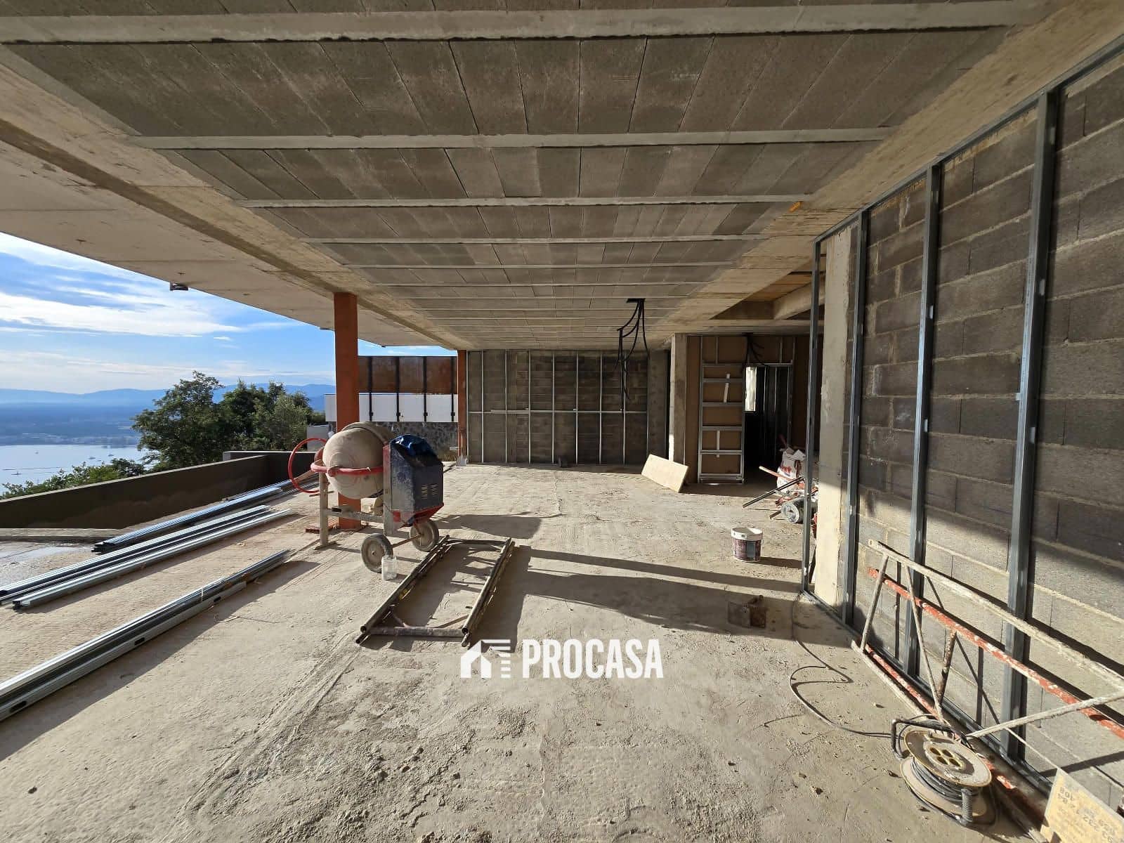 Willa na sprzedaż w Roses z basenem garażem - 1 590 000 € (Ref: 9101285)