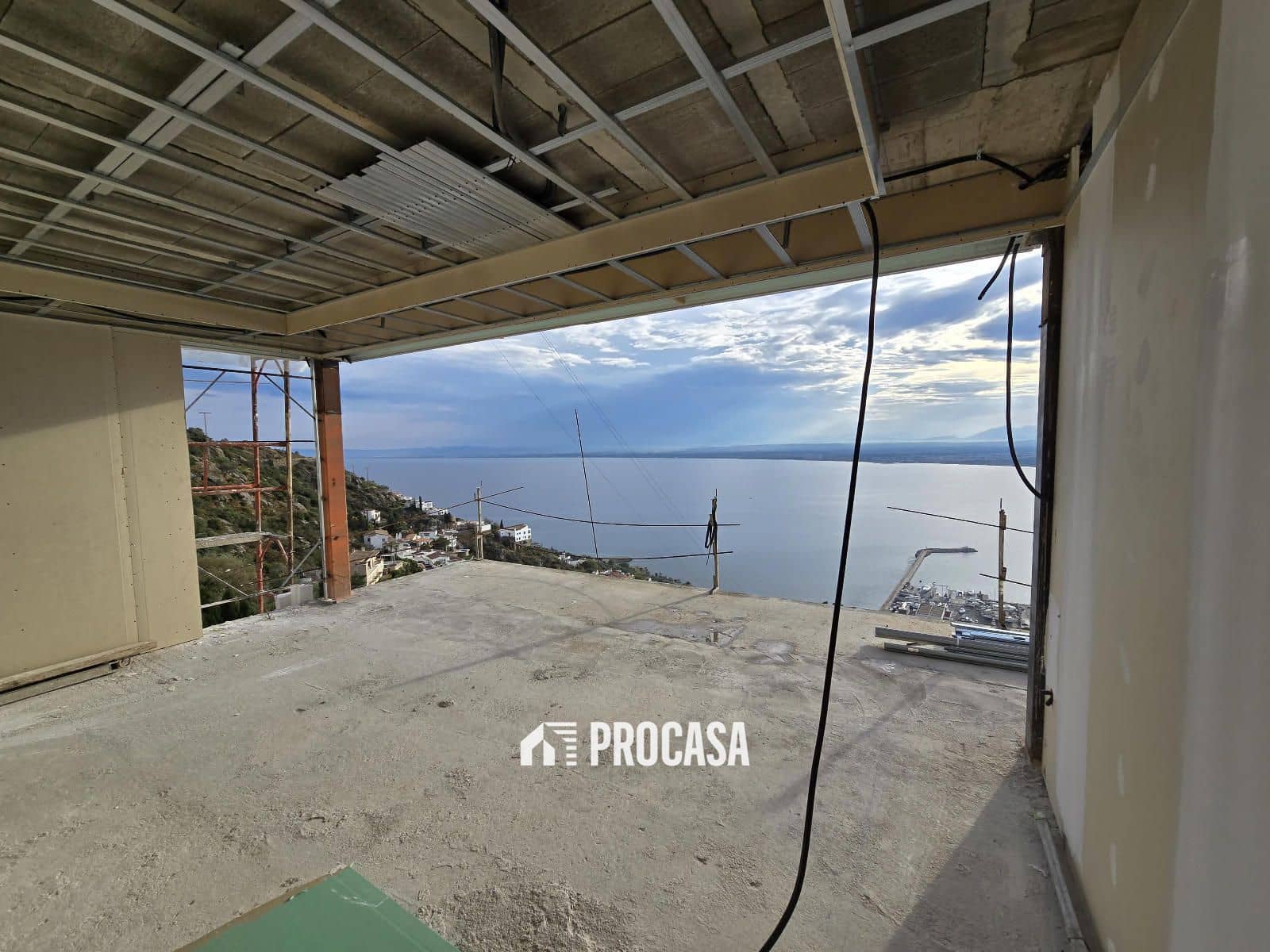 Willa na sprzedaż w Roses z basenem garażem - 1 590 000 € (Ref: 9101285)