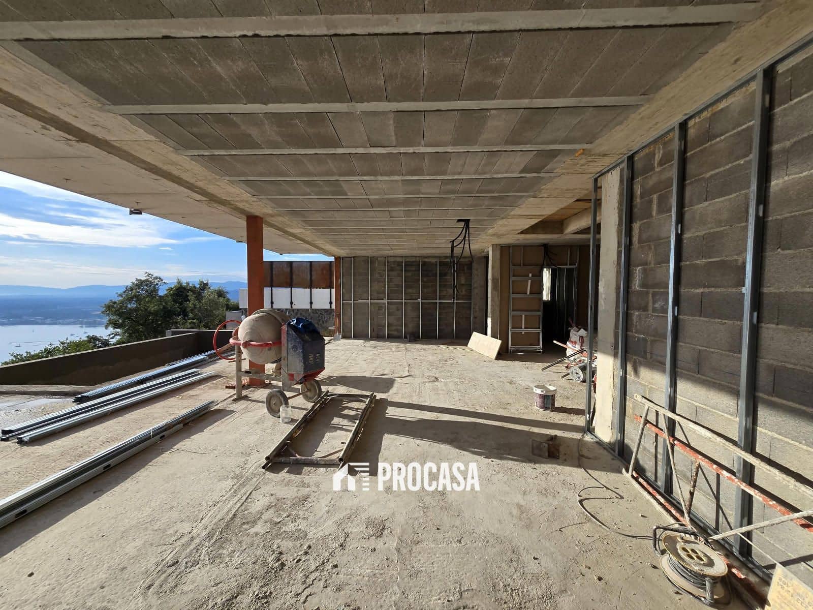 Willa na sprzedaż w Roses z basenem garażem - 1 590 000 € (Ref: 9101285)