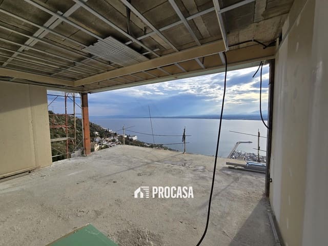 Willa na sprzedaż w Roses z basenem garażem - 1 590 000 € (Ref: 9101285)