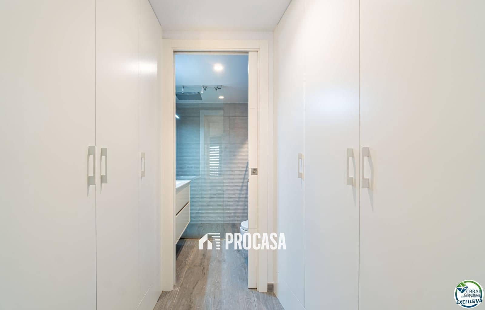 2 soverom Leilighet til salgs i Roses med garasje - € 600 000 (Ref: 9103155)