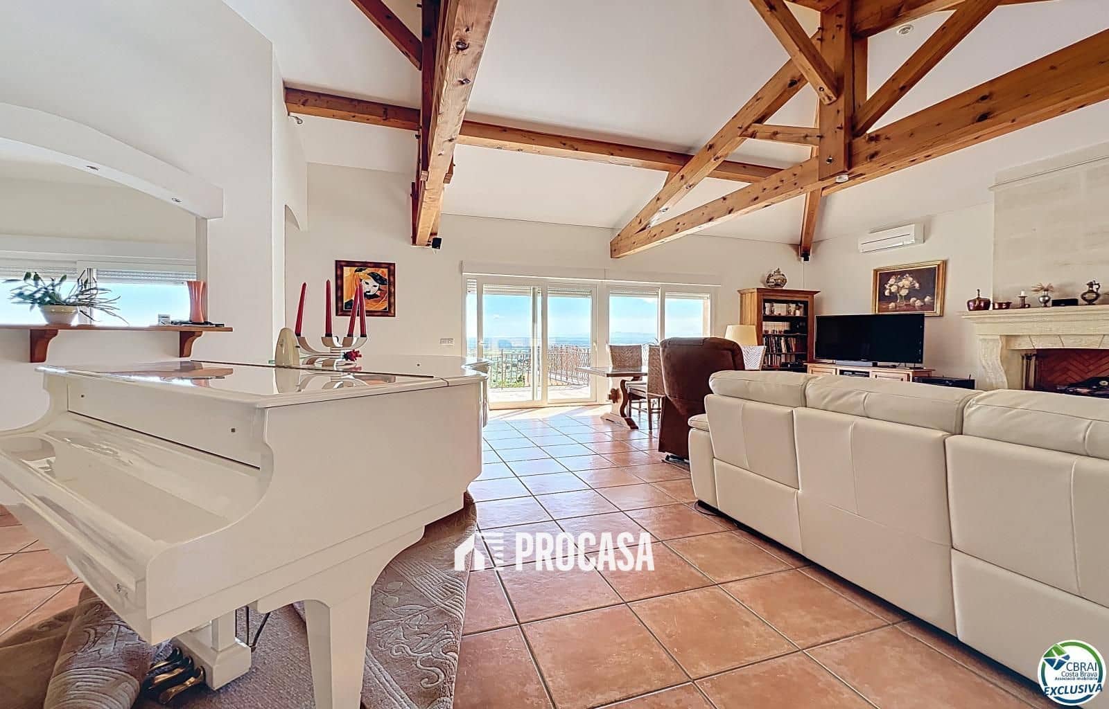 5 soveværelse Villa til salg i Pau med swimmingpool garage - € 899.000 (Ref: 9103689)