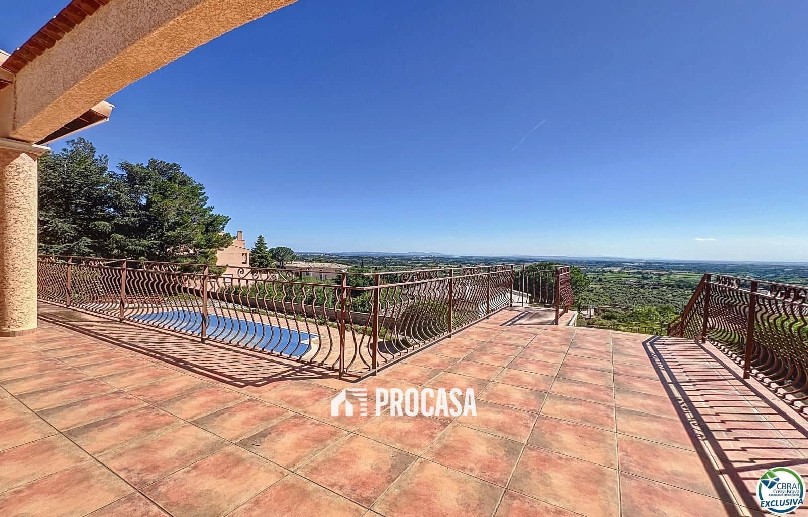 5 soveværelse Villa til salg i Pau med swimmingpool garage - € 899.000 (Ref: 9103689)