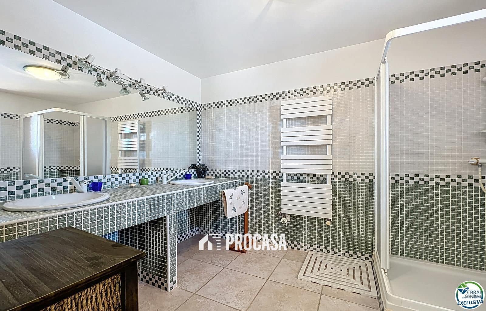 5 soveværelse Villa til salg i Pau med swimmingpool garage - € 899.000 (Ref: 9103689)