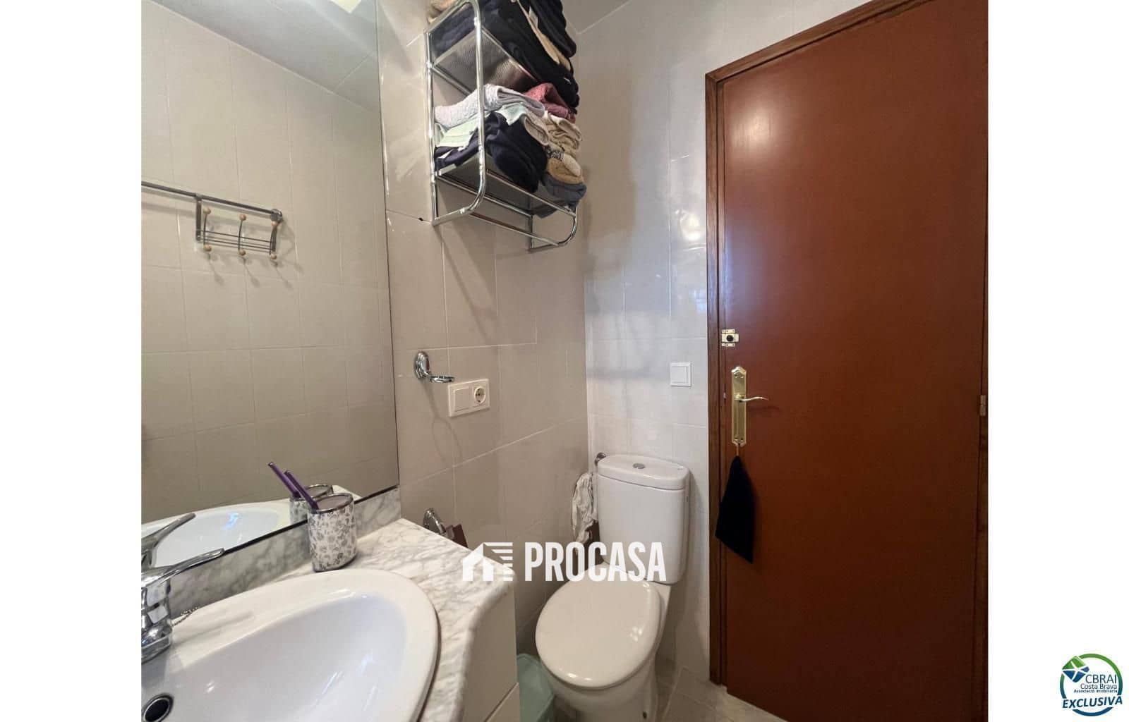 3 makuuhuone Huvila myytävänä paikassa Roses mukana 
autotalli - 340 000 € (Ref: 9109327)