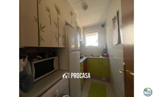 3 makuuhuone Huvila myytävänä paikassa Roses mukana 
autotalli - 340 000 € (Ref: 9109327)