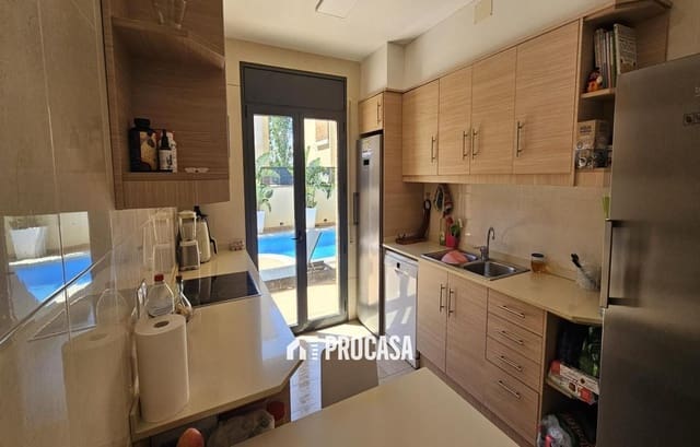 4 soveværelse Villa til salg i Empuriabrava, Castelló d'Empúries med swimmingpool - € 490.000 (Ref: 9110827)