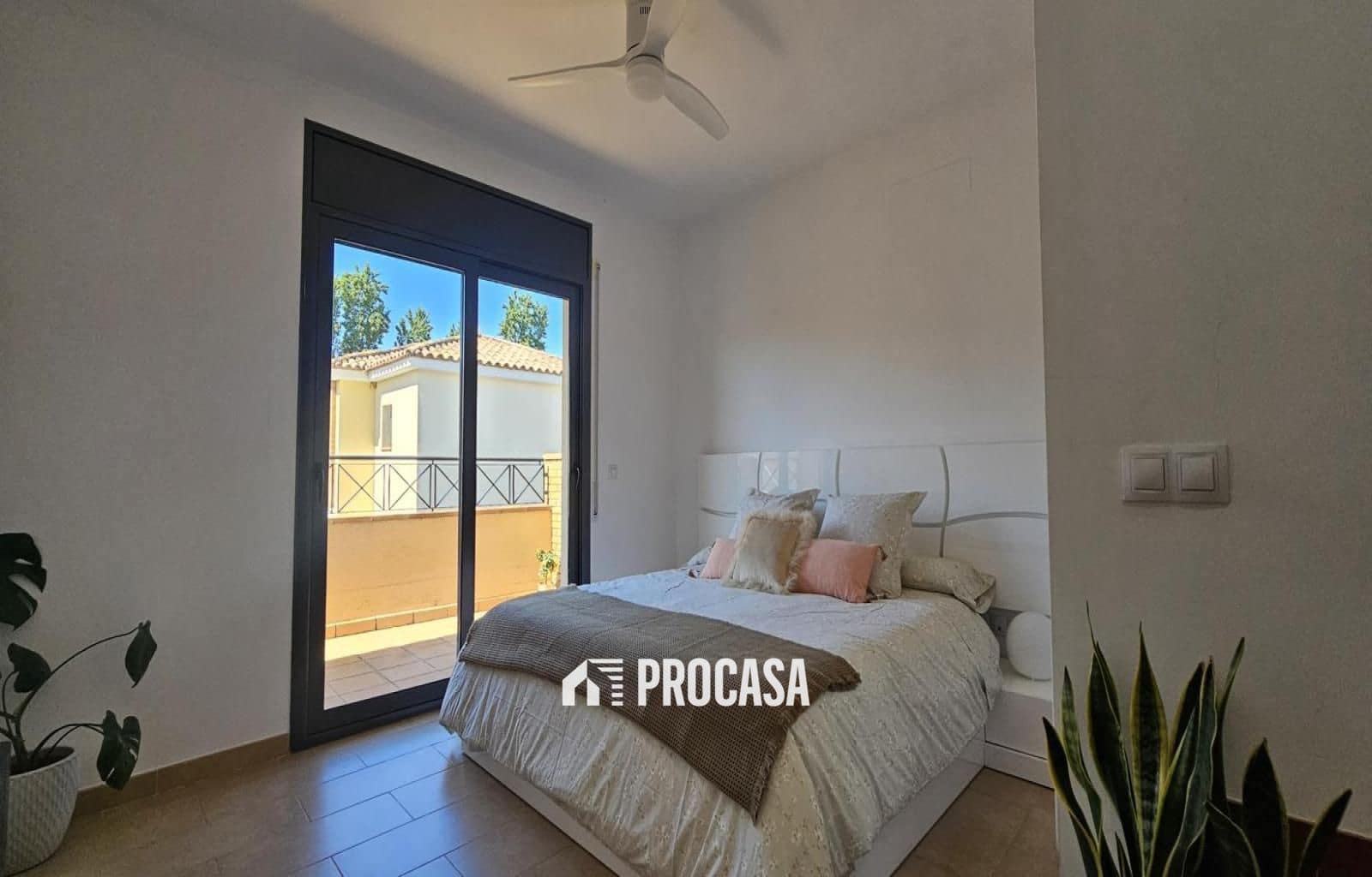 4 chambre Villa/Maison à vendre à Empuriabrava avec piscine - 490 000 € (Ref: 9110827)