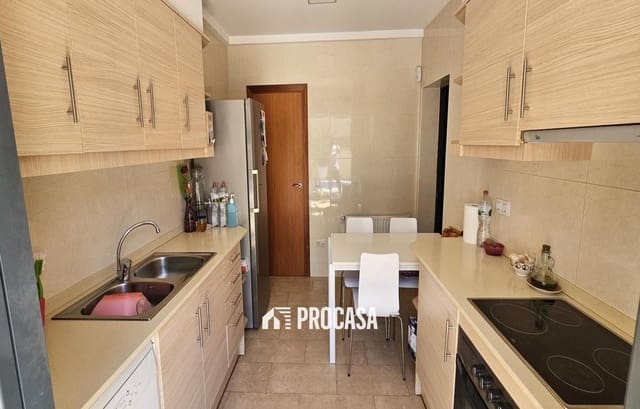4 soveværelse Villa til salg i Empuriabrava, Castelló d'Empúries med swimmingpool - € 490.000 (Ref: 9110827)