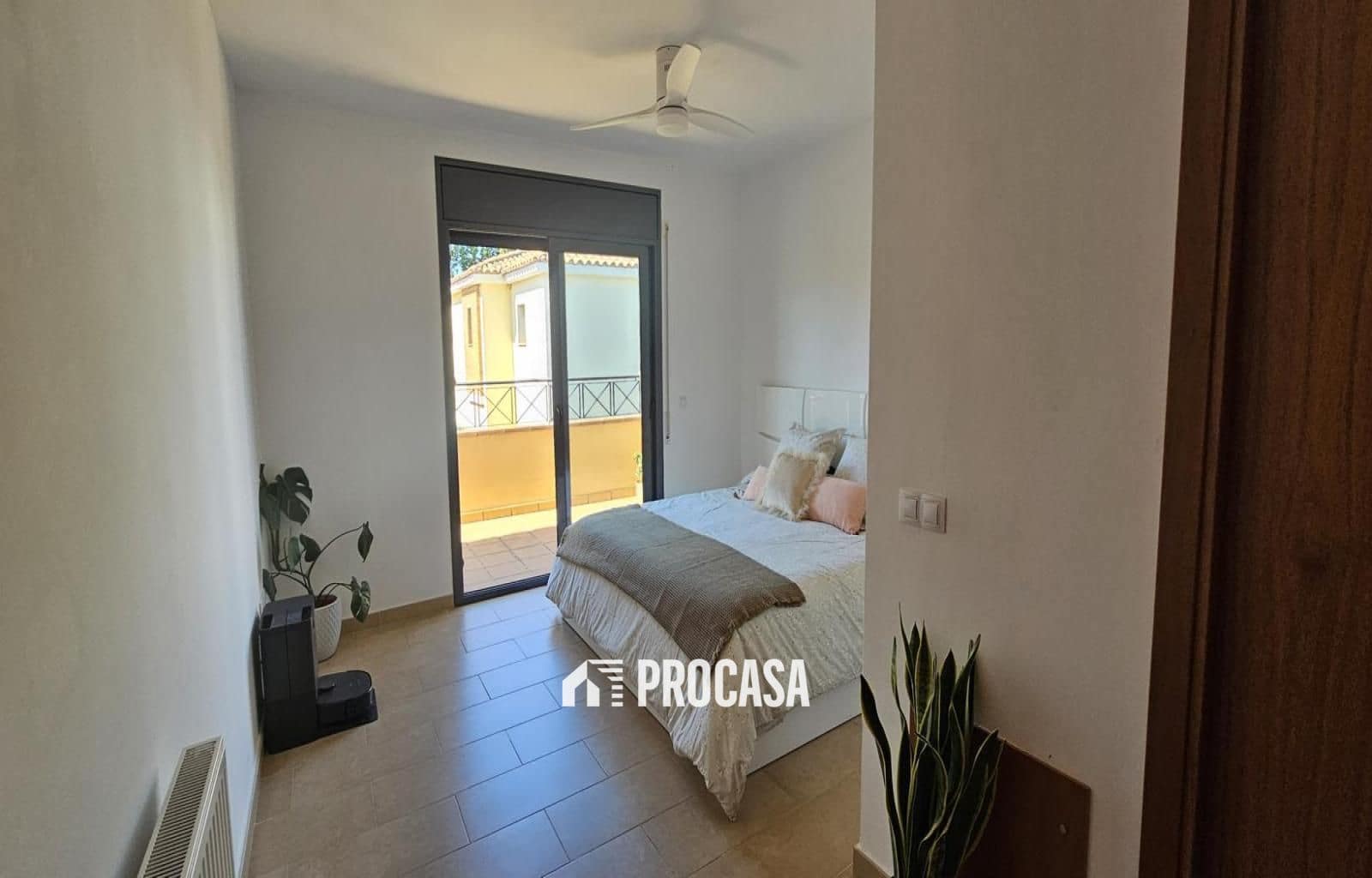 4 chambre Villa/Maison à vendre à Empuriabrava avec piscine - 490 000 € (Ref: 9110827)