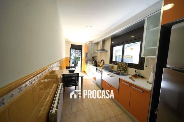 4 sypialnia Willa na sprzedaż w Roses - 500 000 € (Ref: 9110828)