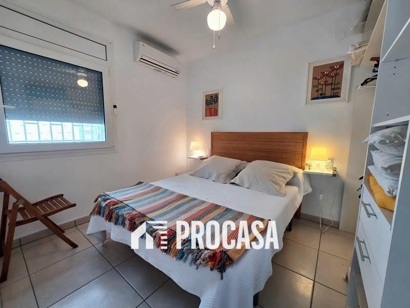 Chalet de 4 habitaciones en Empuriabrava en venta con piscina garaje - 595.000 € (Ref: 9113208)