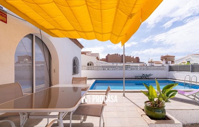 2 soverom Villa til salgs i Santa Margarida, Roses med svømmebasseng garasje - € 370 000 (Ref: 9121468)