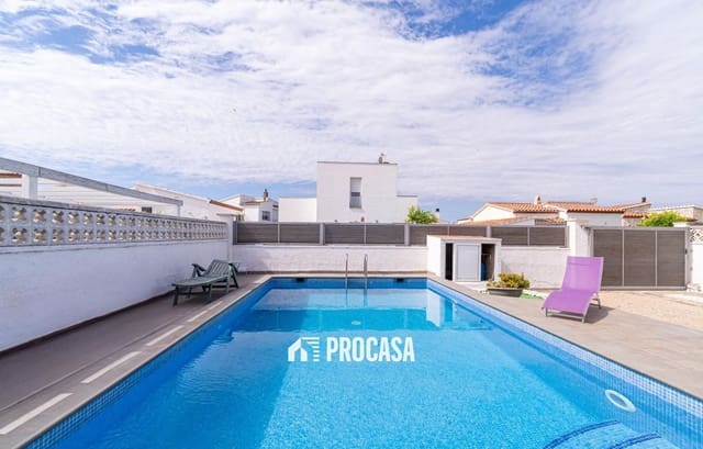 2 soverom Villa til salgs i Santa Margarida, Roses med svømmebasseng garasje - € 370 000 (Ref: 9121468)