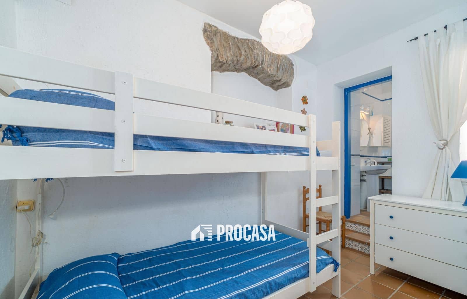 3 bedroom Villa for sale in Cadaques - € 650,000 (Ref: 9130195)