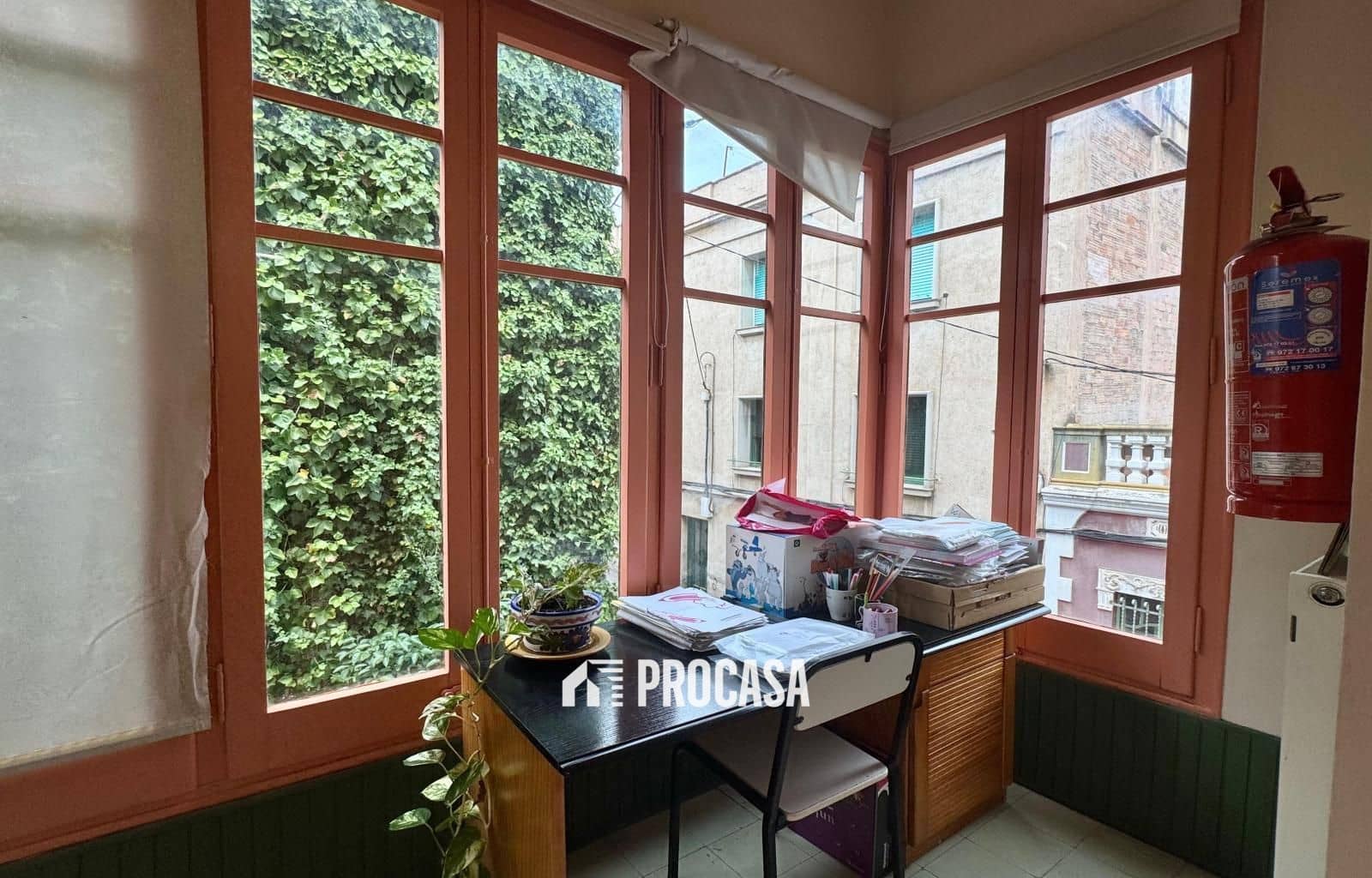 8 soverom Villa til salgs i Figueres - € 395 000 (Ref: 9135075)