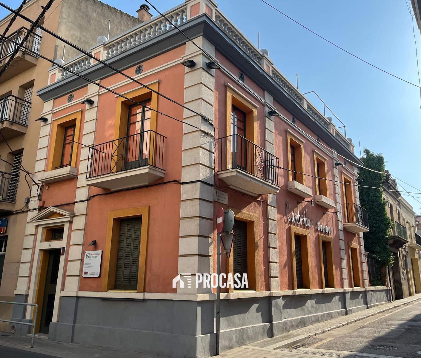 8 soverom Villa til salgs i Figueres - € 395 000 (Ref: 9135075)