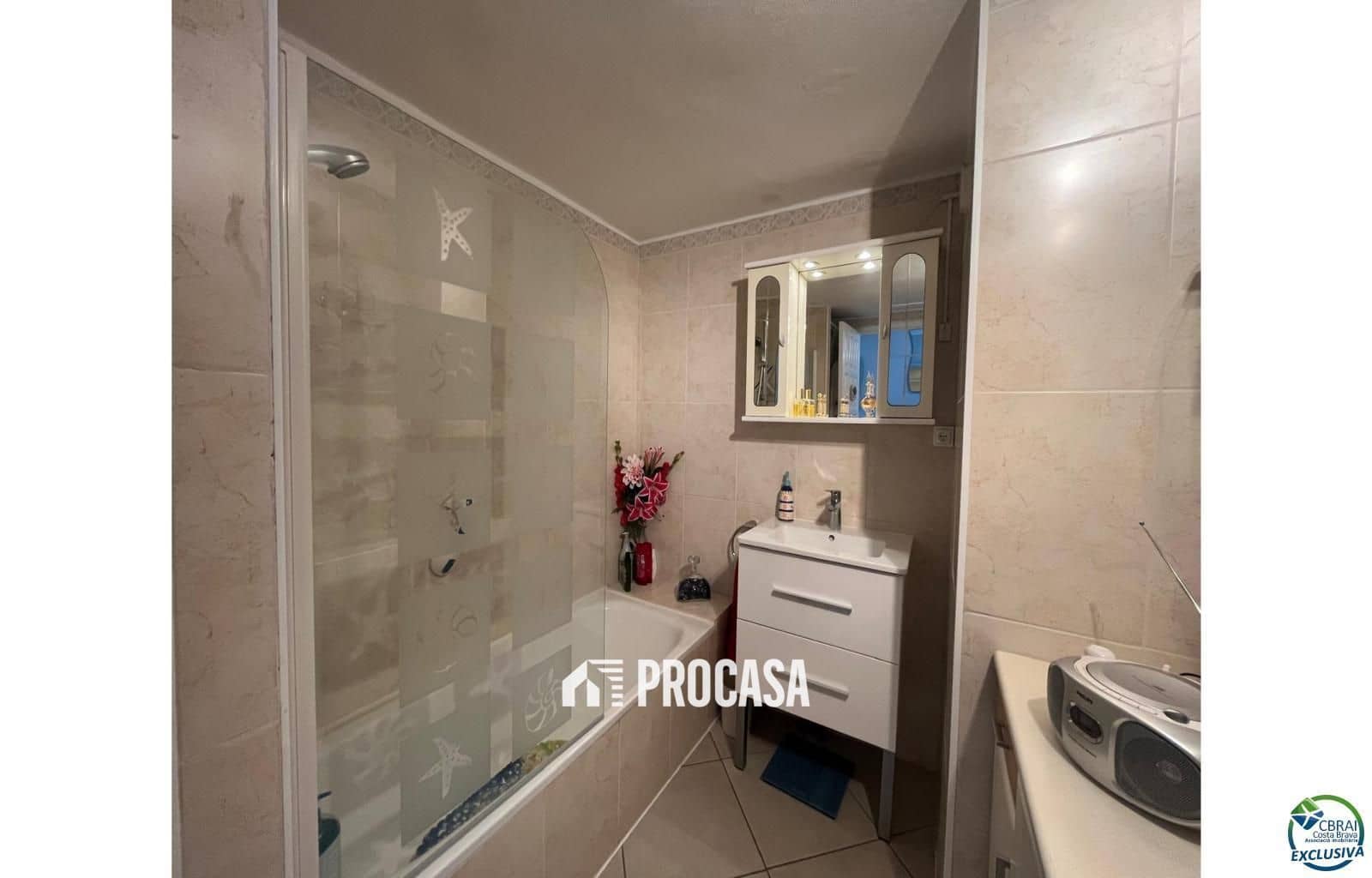 2 bedroom Flat for sale in Empuriabrava - € 325,000 (Ref: 9137655)