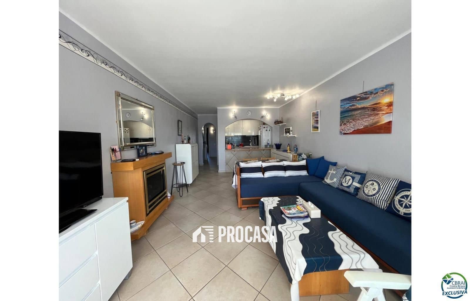2 bedroom Flat for sale in Empuriabrava - € 325,000 (Ref: 9137655)