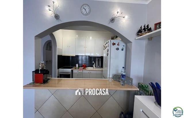 2 bedroom Flat for sale in Empuriabrava, Castelló d'Empúries - € 325,000 (Ref: 9137655)