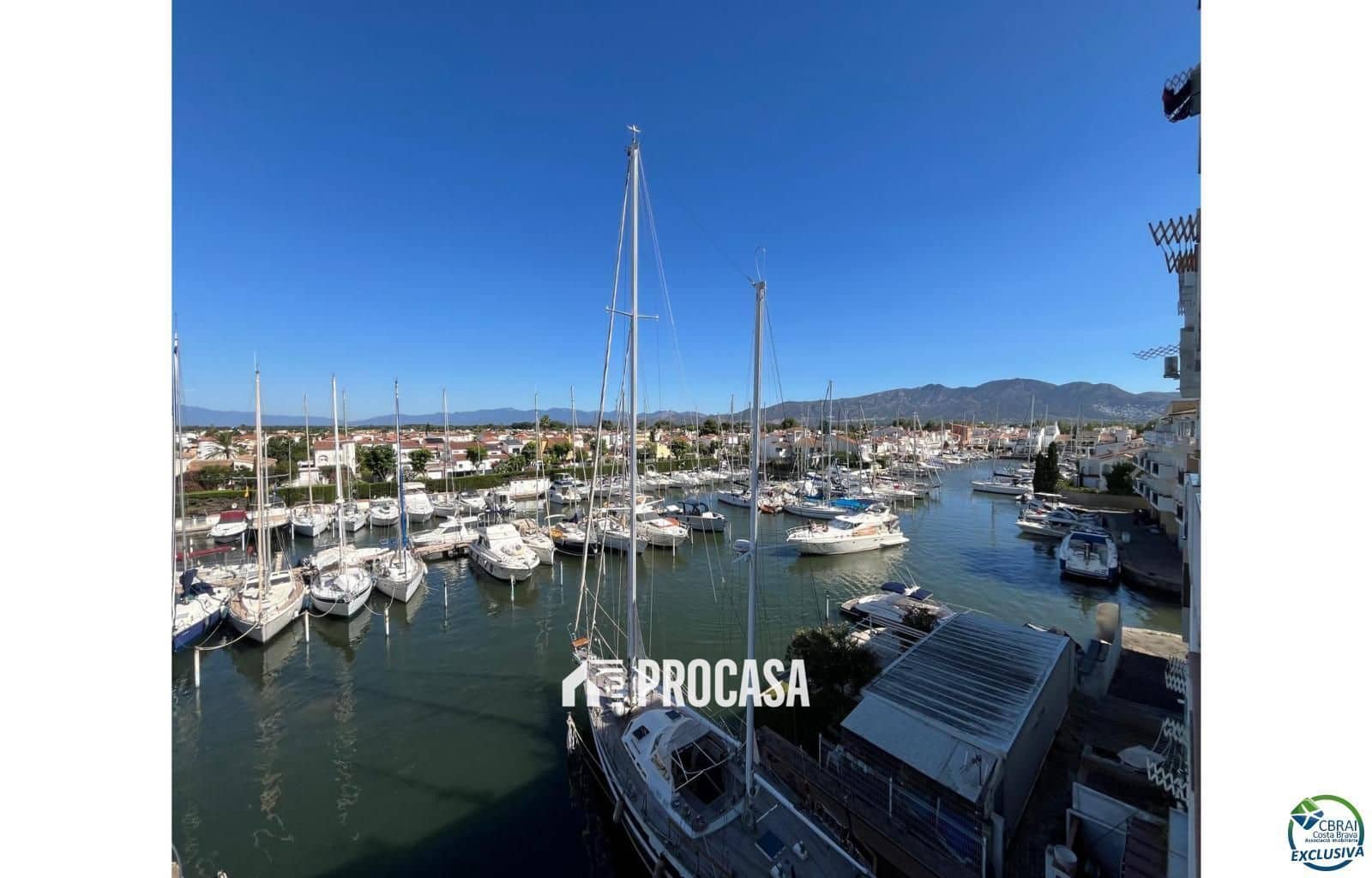 2 bedroom Flat for sale in Empuriabrava - € 325,000 (Ref: 9137655)