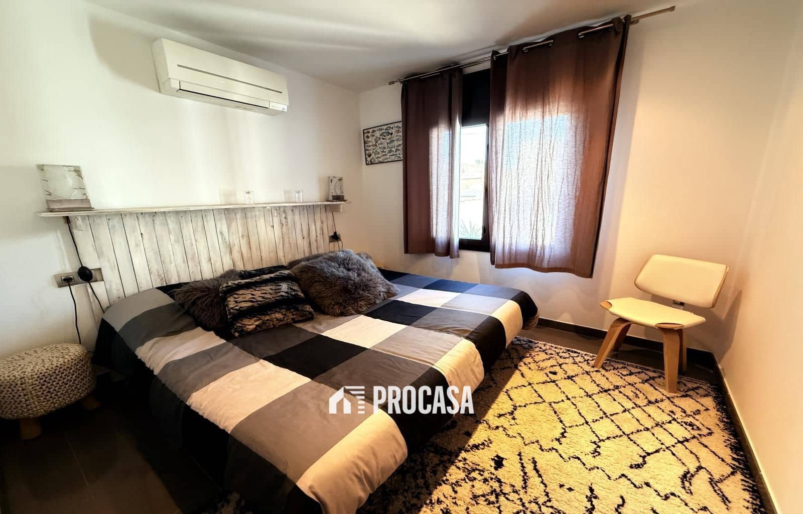 3 sypialnia Willa na sprzedaż w Empuriabrava z basenem garażem - 820 000 € (Ref: 9142264)