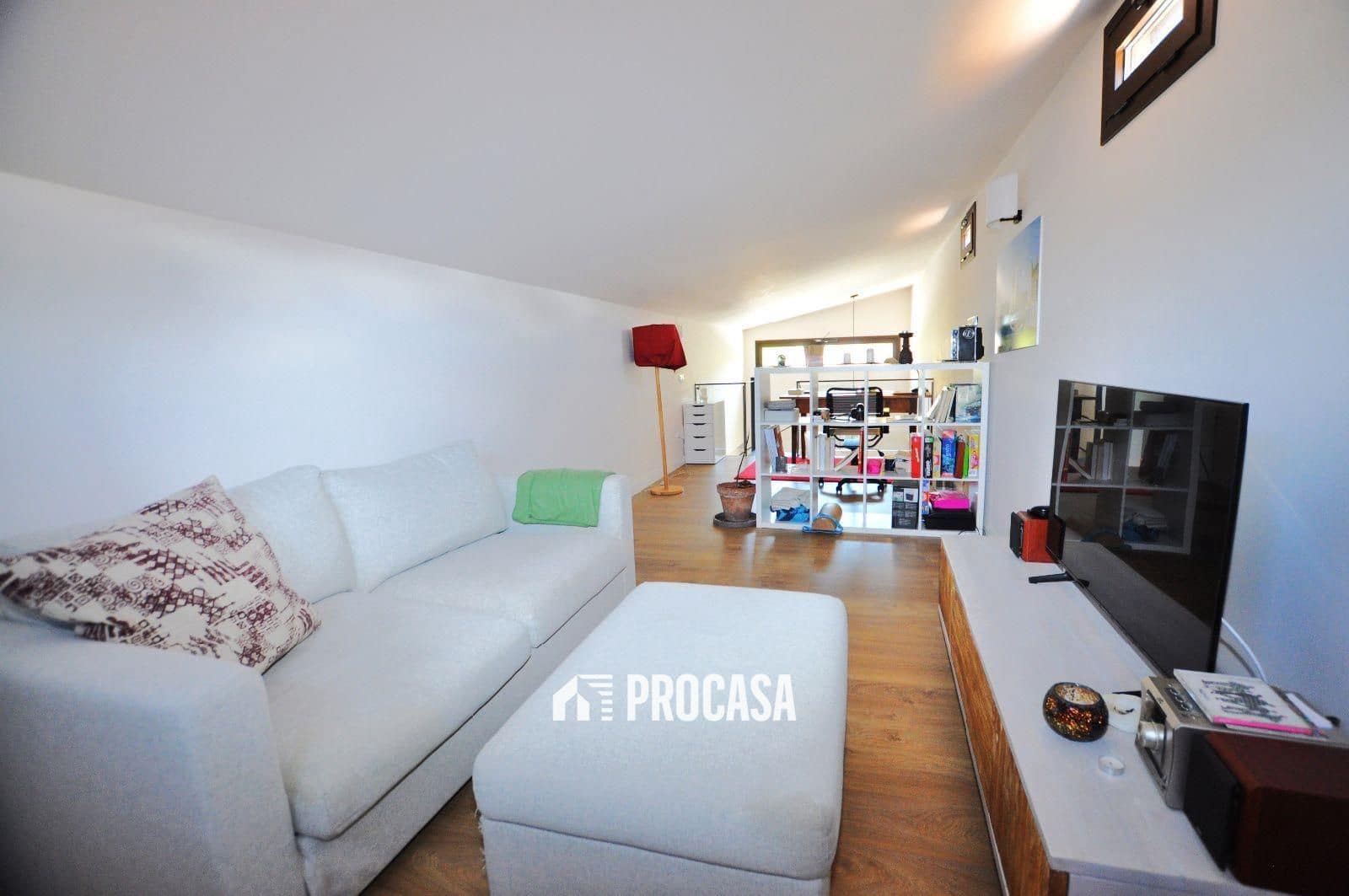 4 bedroom Villa for sale in Sant Pere Pescador with garage - € 498,000 (Ref: 9144443)