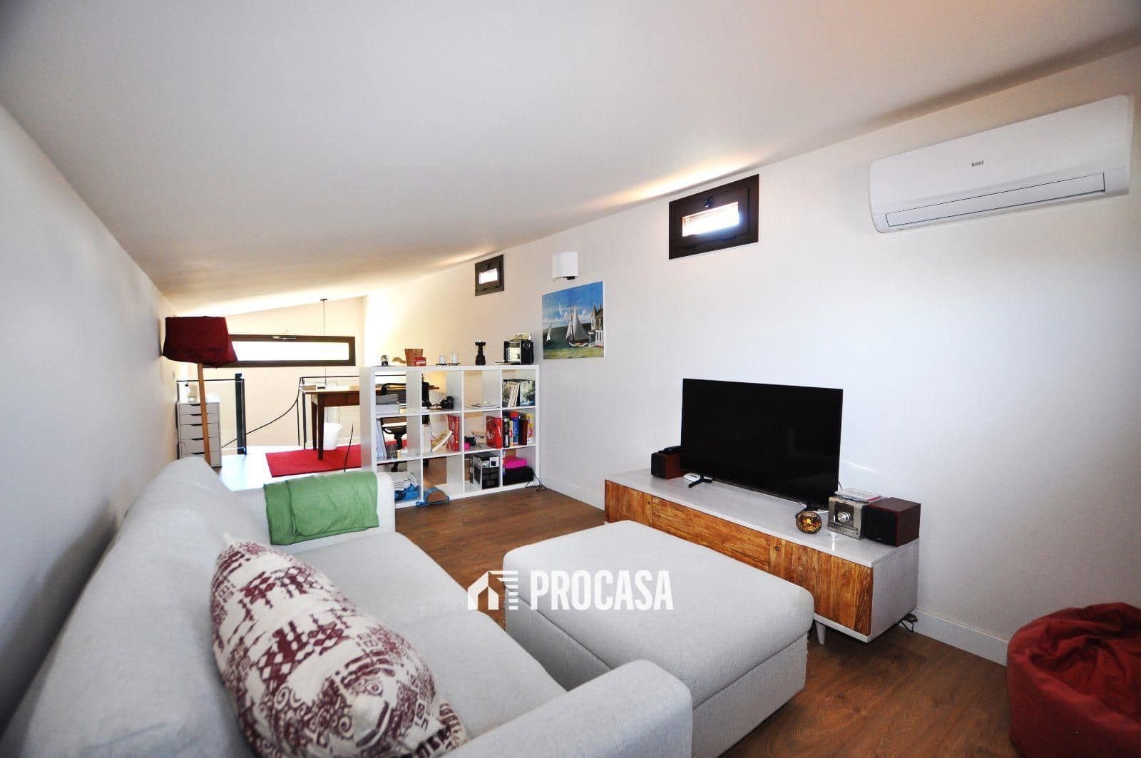 4 bedroom Villa for sale in Sant Pere Pescador with garage - € 498,000 (Ref: 9144443)