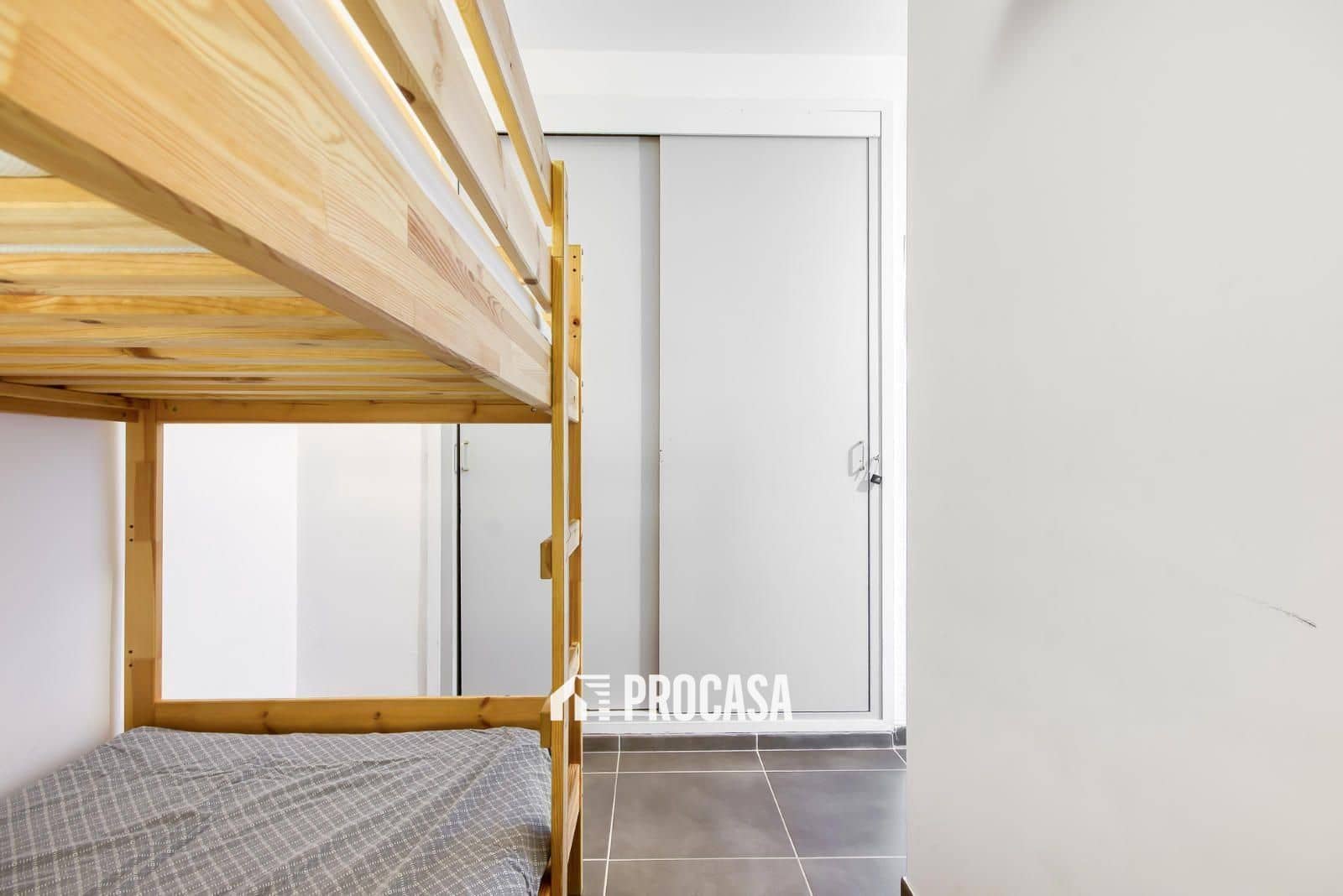 1 bedroom Flat for sale in Roses with garage - € 214,000 (Ref: 9146023)