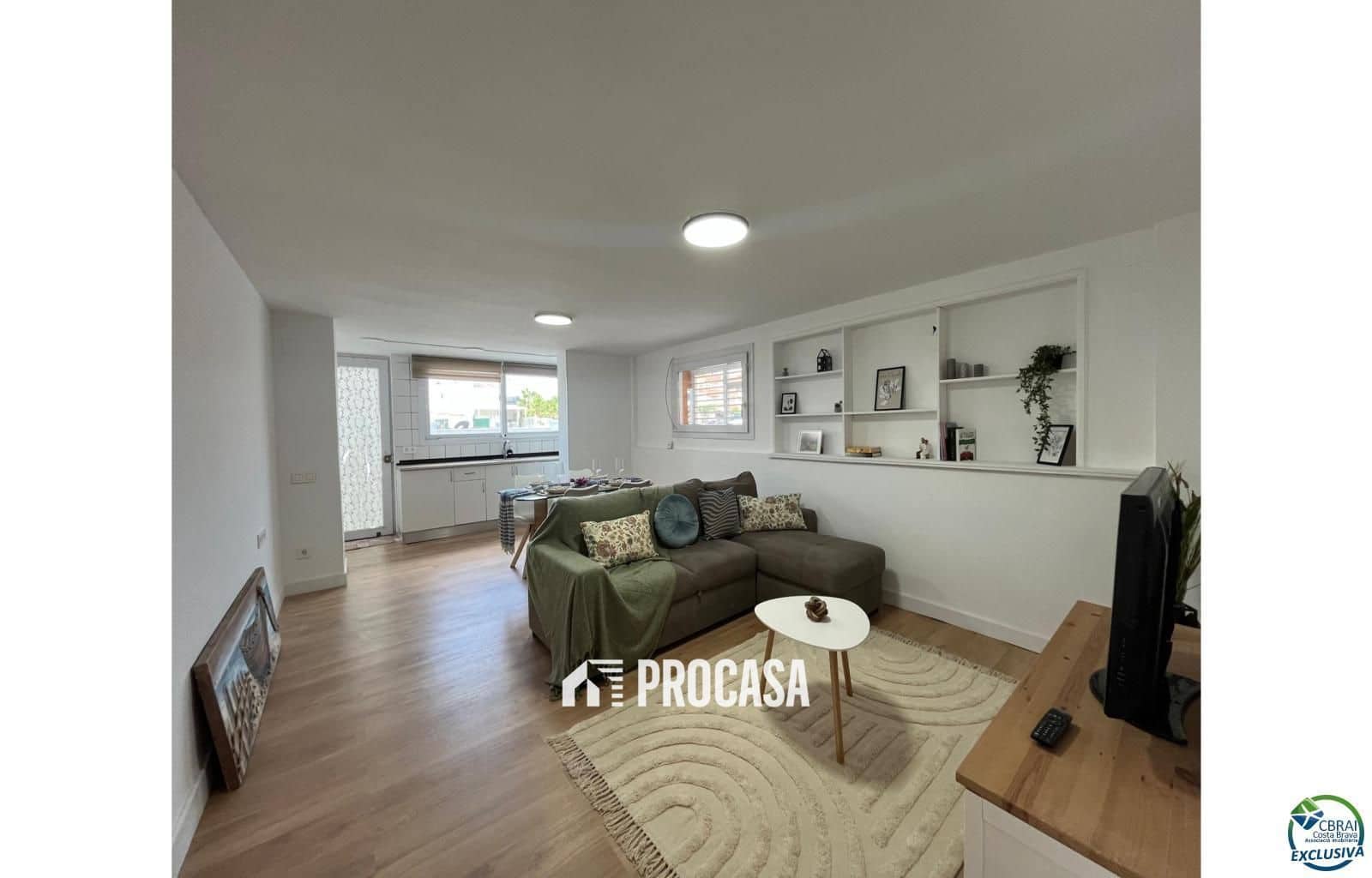 Piso de 2 habitaciones en Empuriabrava en venta - 172.000 € (Ref: 9150462)